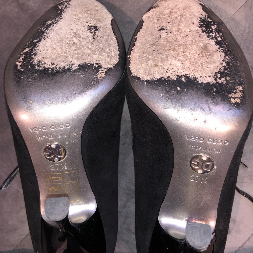 Vintage Dolce & Gabbana Sued Heels - Picture 7 of 7